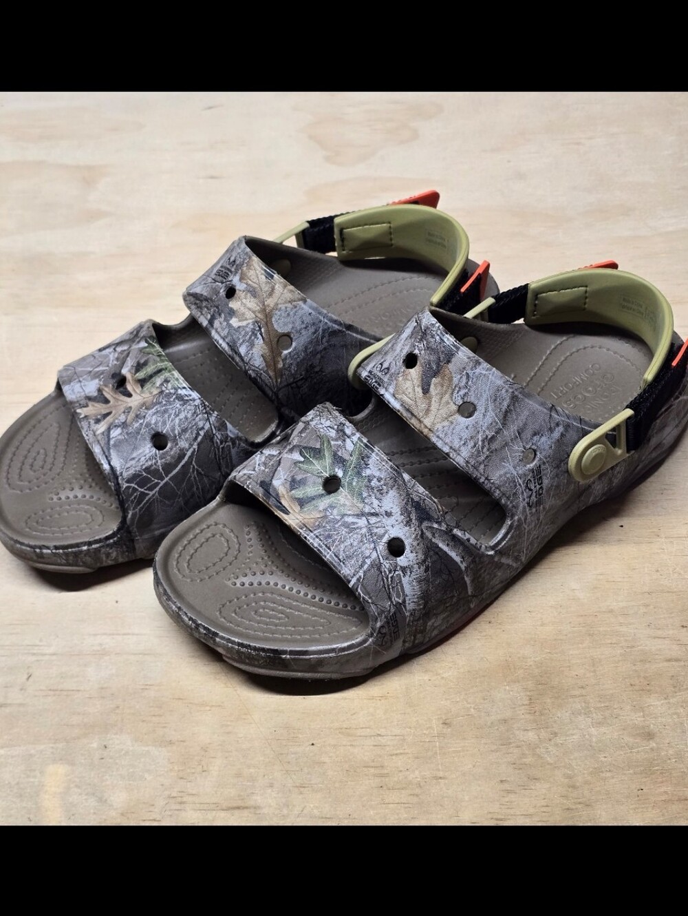 Crocs All Terrain Realtree Edge Clogs Men’s Size 10